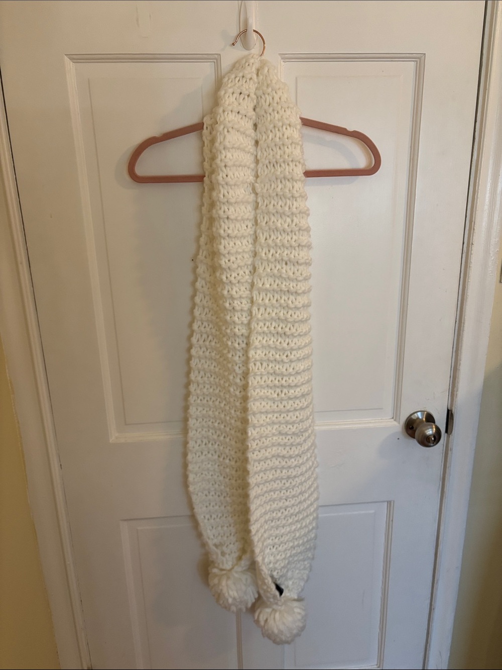 Express Chunky Knit Scarf in Cream with Pom Tassels